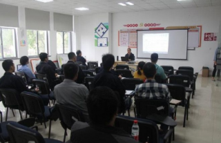 “神”祗忠勤丨W88优德官网手机版下载公司开展首届电工/钳工（高级工、技师）手艺认定的培训